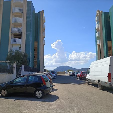 Appartamento Via Riccardo Lombardi 29 Olbia Luaran gambar